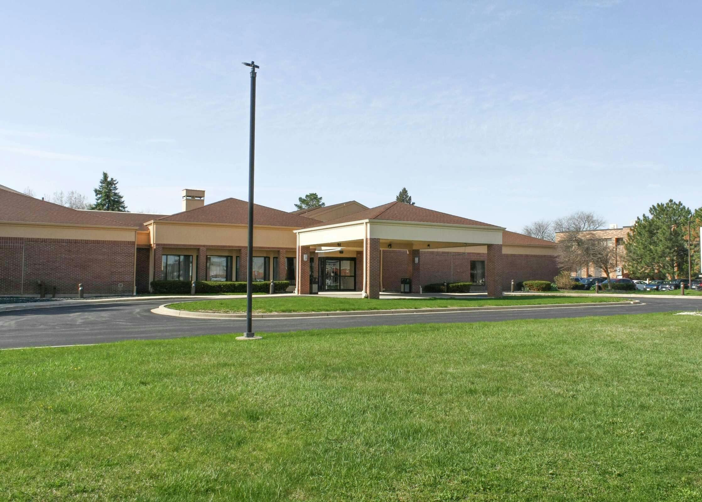 Americ Inn Brookfield