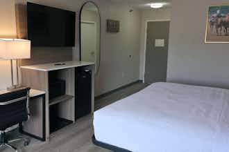 Hotel Baymont Louisville Southwest photo 4