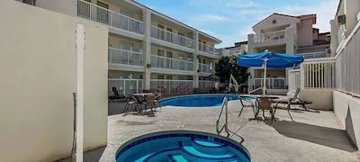 Howard Johnson Tempe U Phoenix