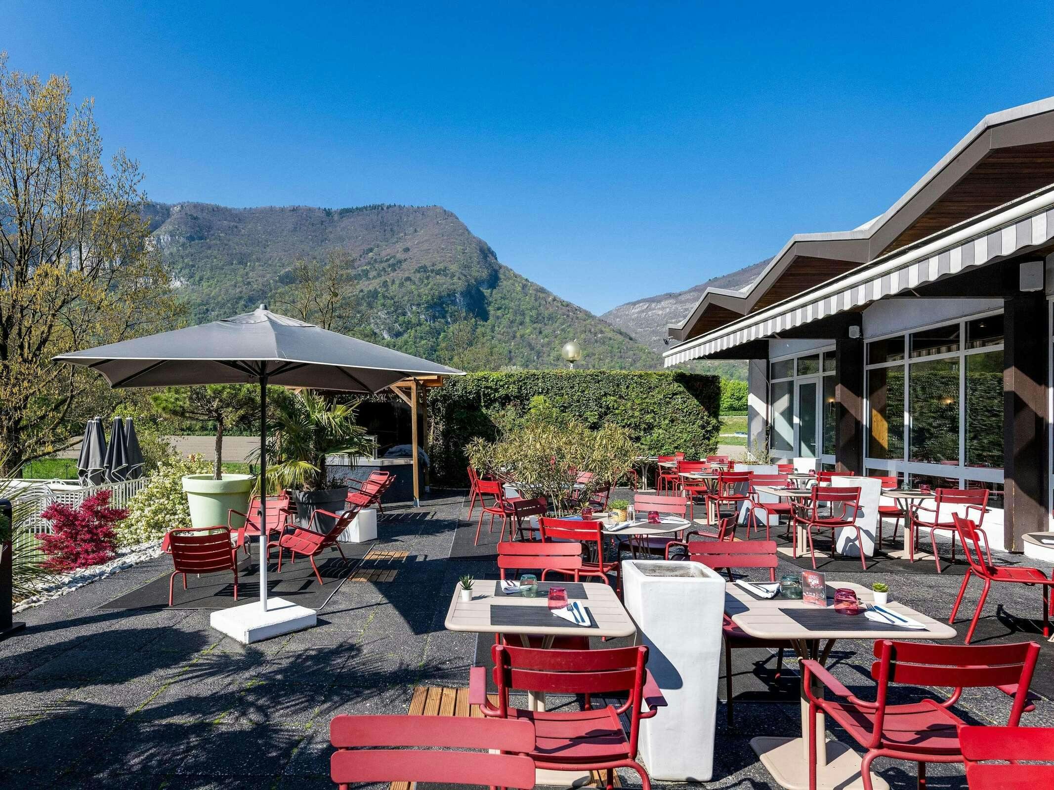 Hotel Novotel Grenoble Nord Voreppe photo 4