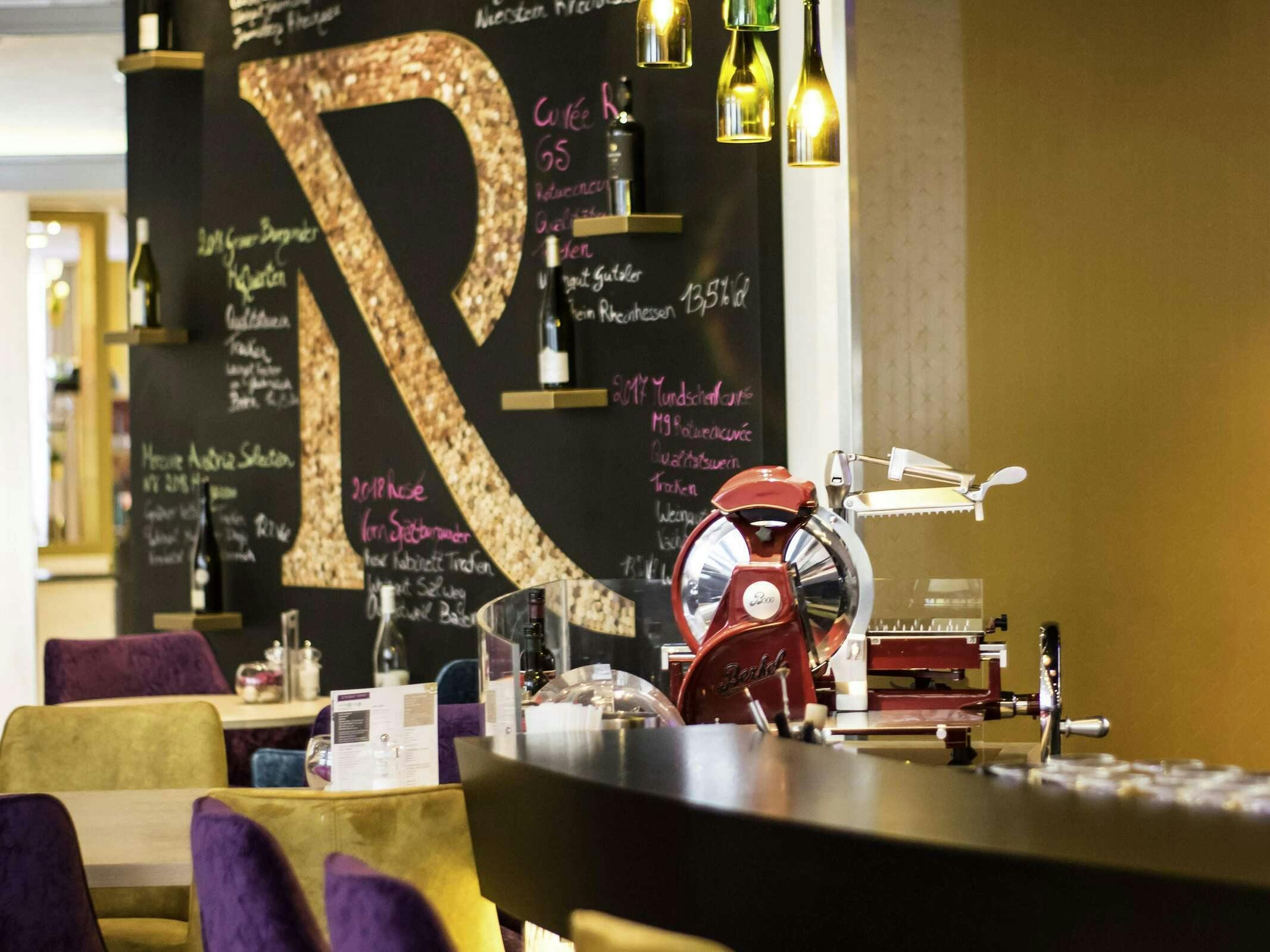 Hotel Mercure Hotel & Residenz Frankfurt Messe photo 2
