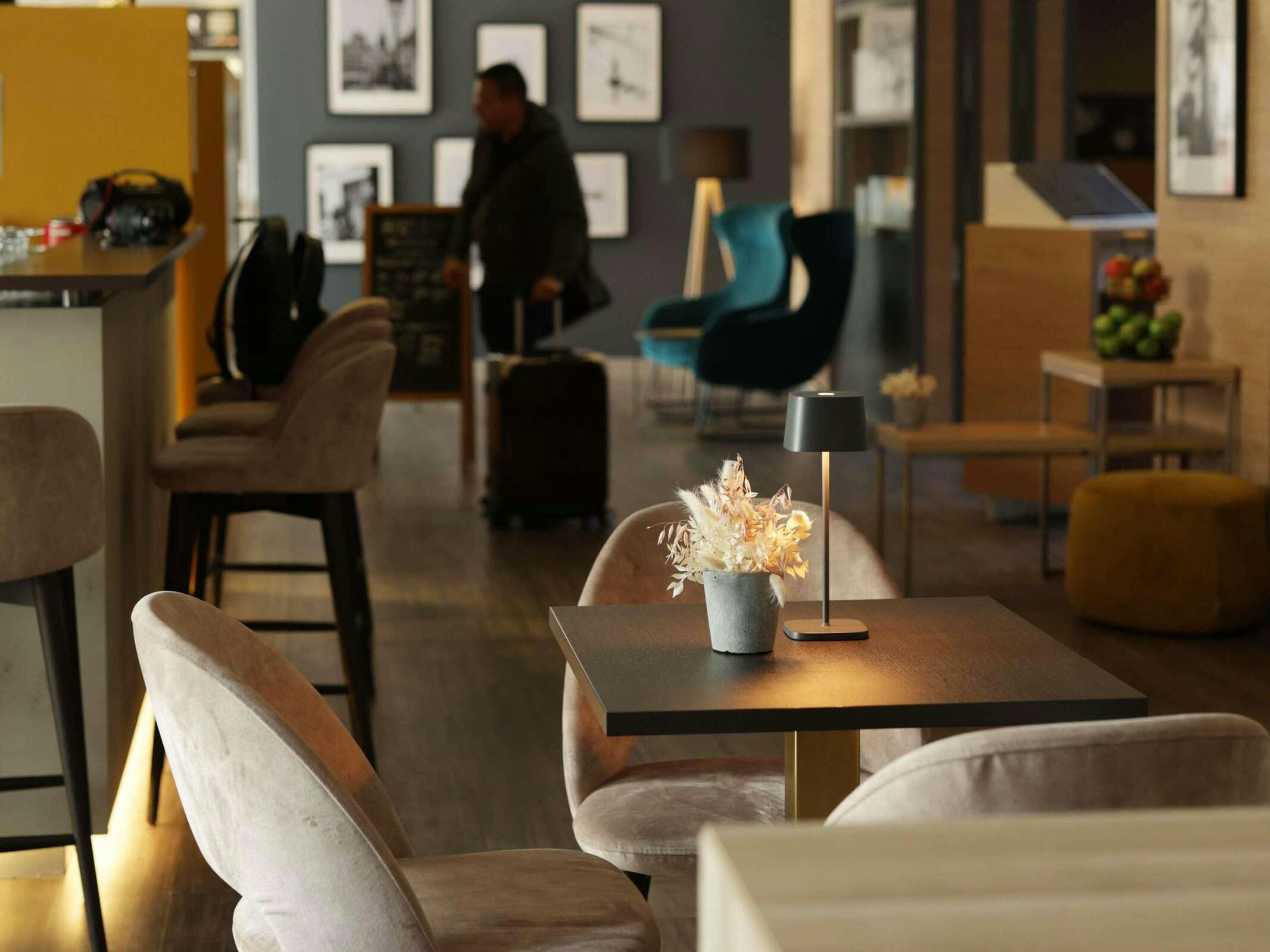 Hotel Ibis Frankfurt Centrum photo 3