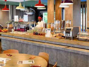 Hotel Ibis Zurich City West photo 3