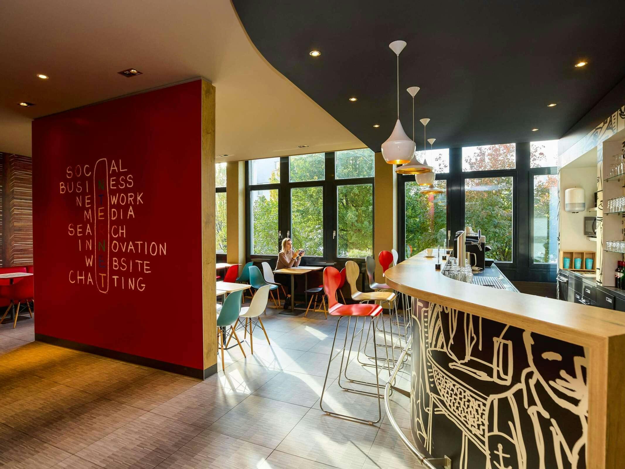 Hotel Ibis Luzern Kriens photo 2