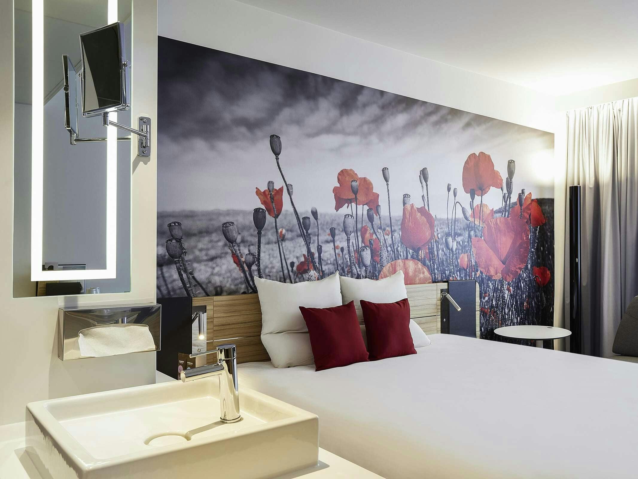Hotel Novotel Ieper Centrum Flanders Fields photo 5