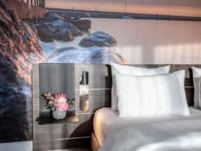 Hotel Novotel Hamburg City Alster photo 2