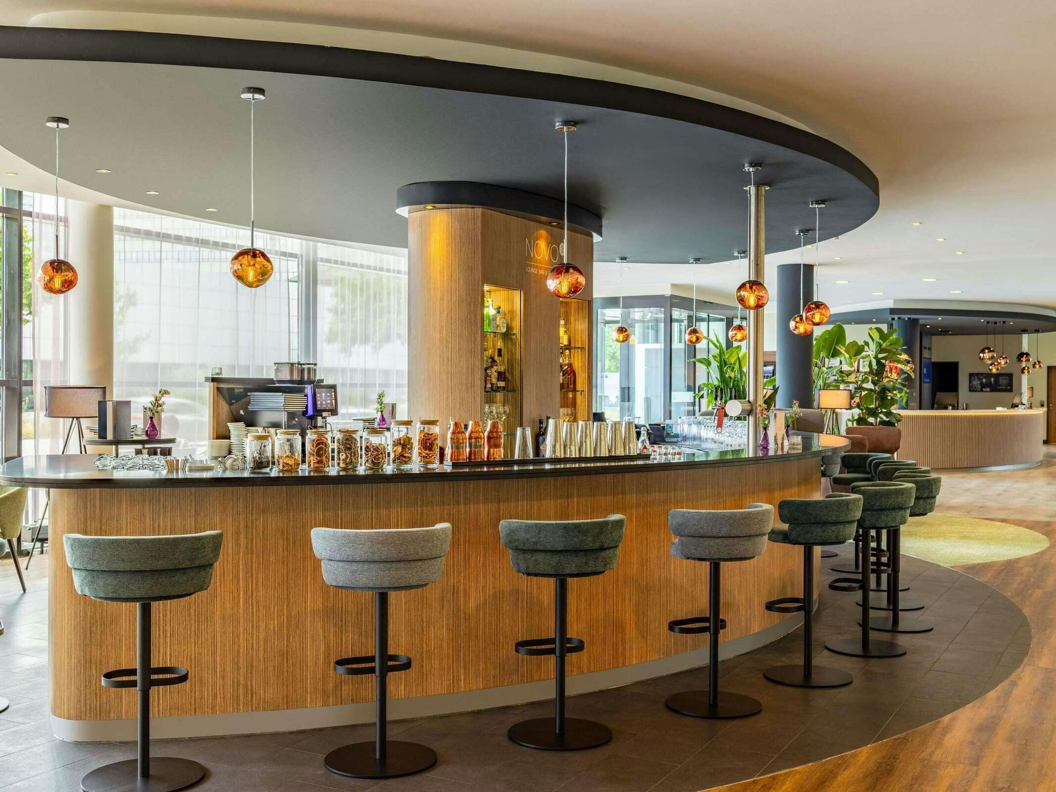 Hotel Novotel Hamburg City Alster photo 4