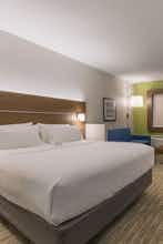 Hotel Holiday Inn Express & Suites San Marcos South photo 1