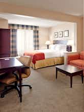 Hotel Holiday Inn Express Hotel & Suites Bradley Airport photo 1