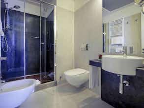 Hotel Mercure Milano Solari photo 2