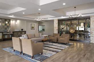 Hotel Best Western Plus College Station Inn & Suites photo 1