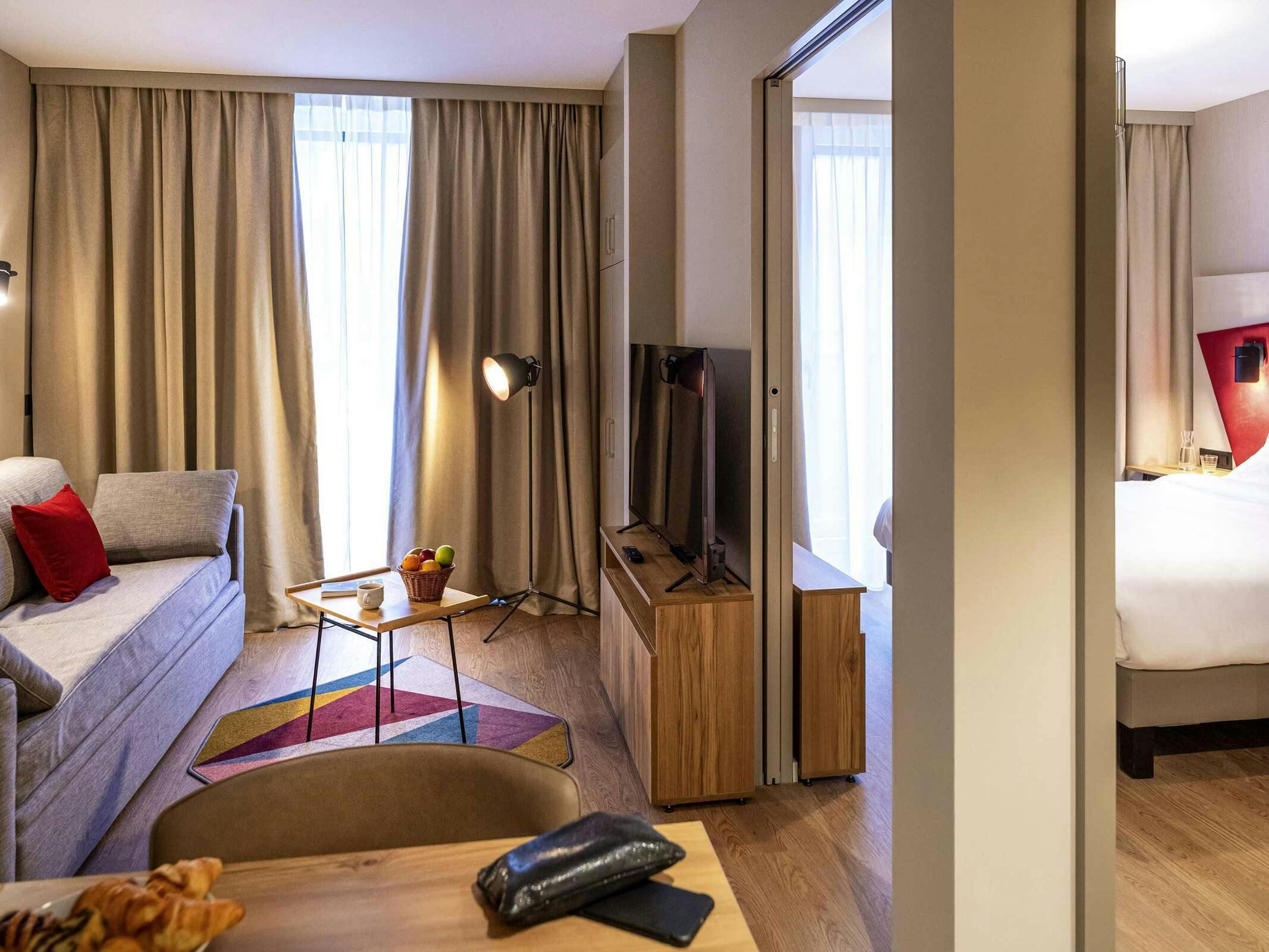 Hotel Aparthotel Adagio Zurich City Center photo 3