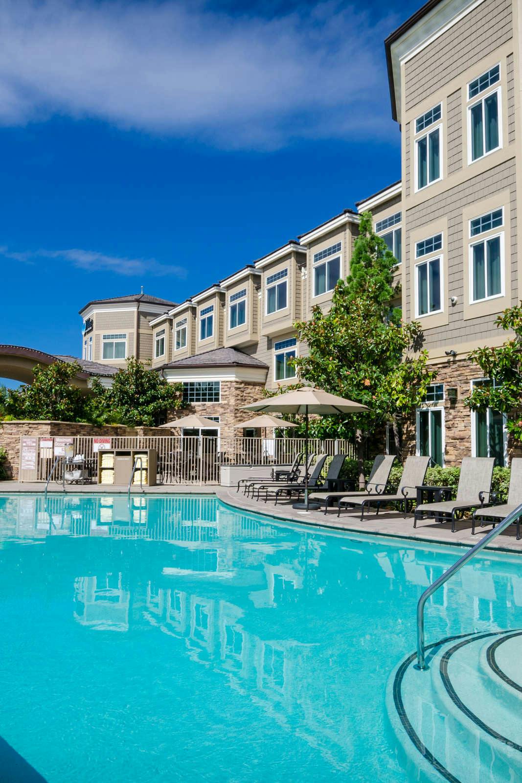 Hotel West Inn & Suites photo 5