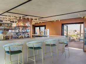 Hotel Novotel Valencia Lavant photo 1