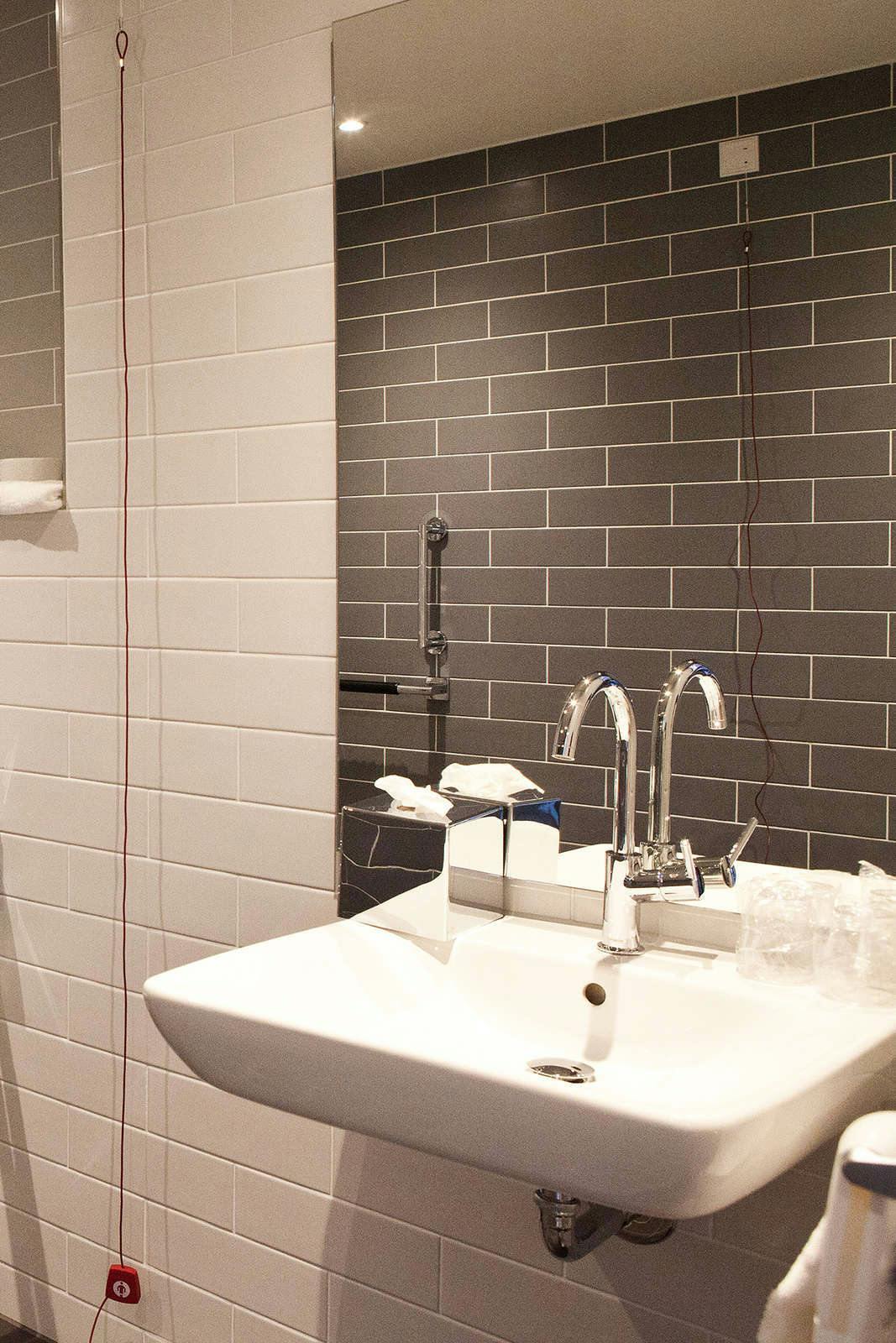 Hotel Holiday Inn Express Frankfurt Airport - Raunheim photo 4