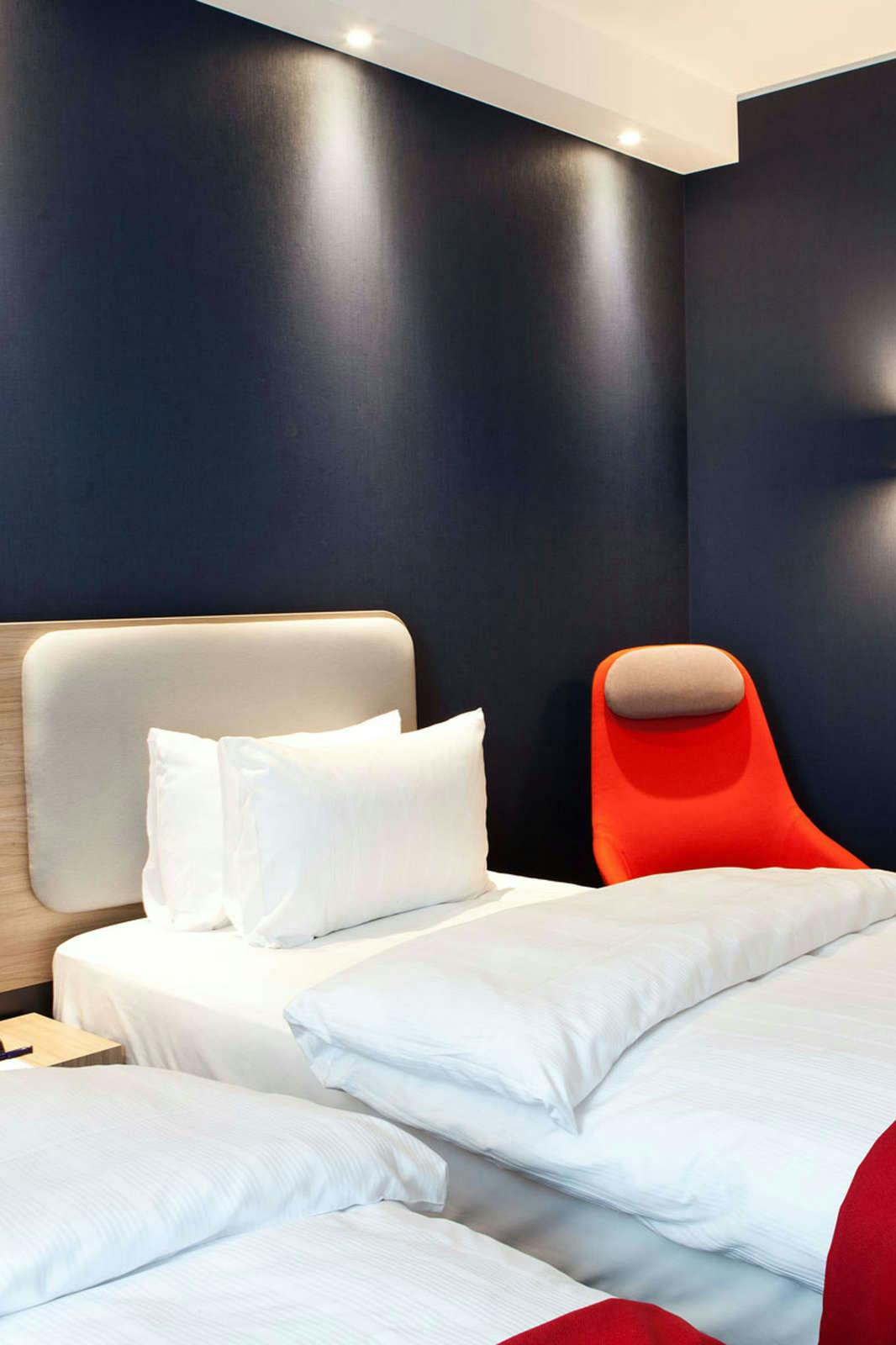 Hotel Holiday Inn Express Frankfurt Airport - Raunheim photo 3