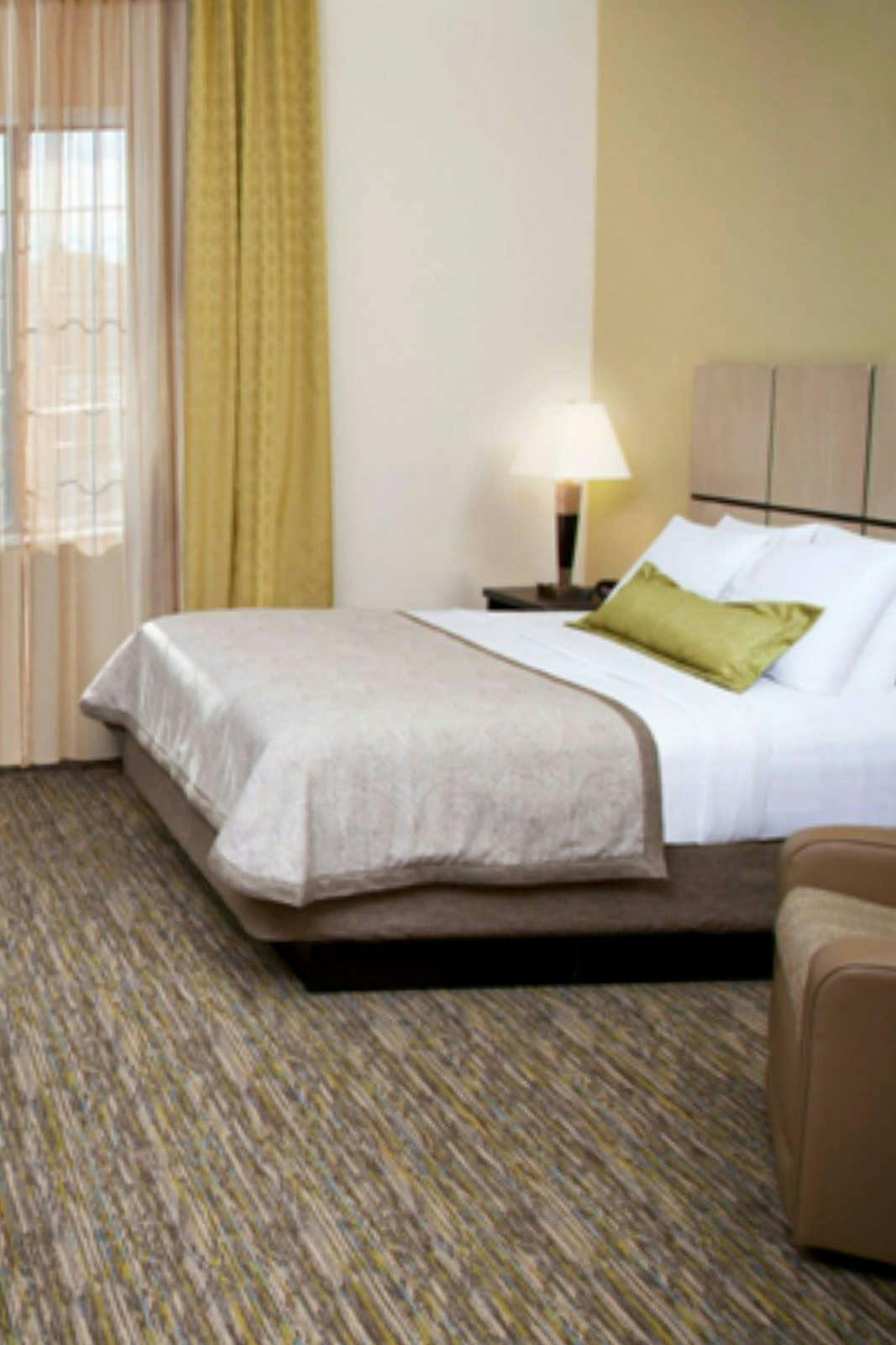 Hotel Candlewood Suites Eau Claire I-94 photo 1