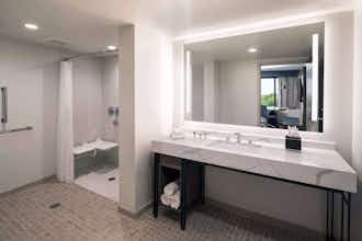 Hotel Sheraton Portland at Sable Oaks photo 4