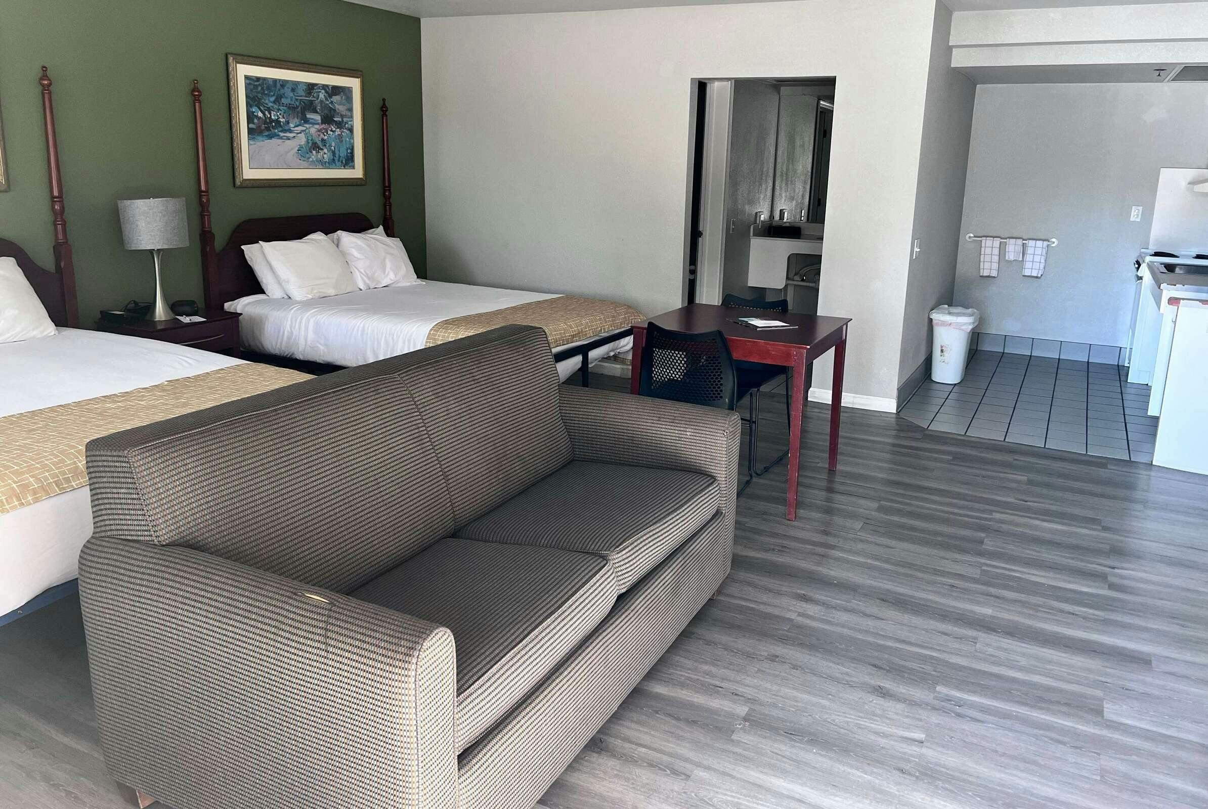 Hotel Travelodge Redding CA photo 4