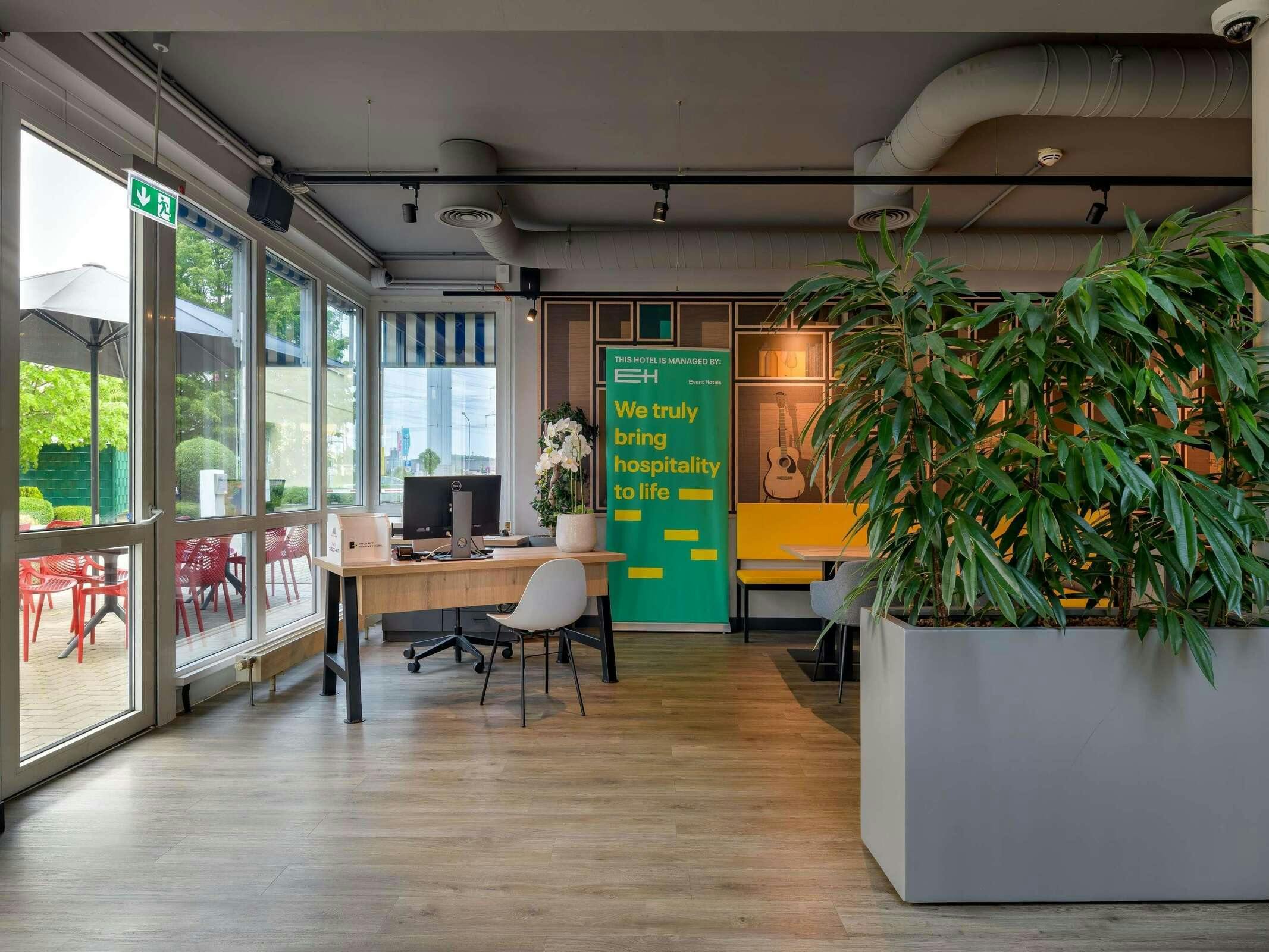 Hotel Ibis Koeln Frechen photo 3