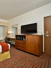 Hotel Holiday Inn Express Milford photo 3