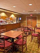 Hotel Holiday Inn Express Logan photo 5
