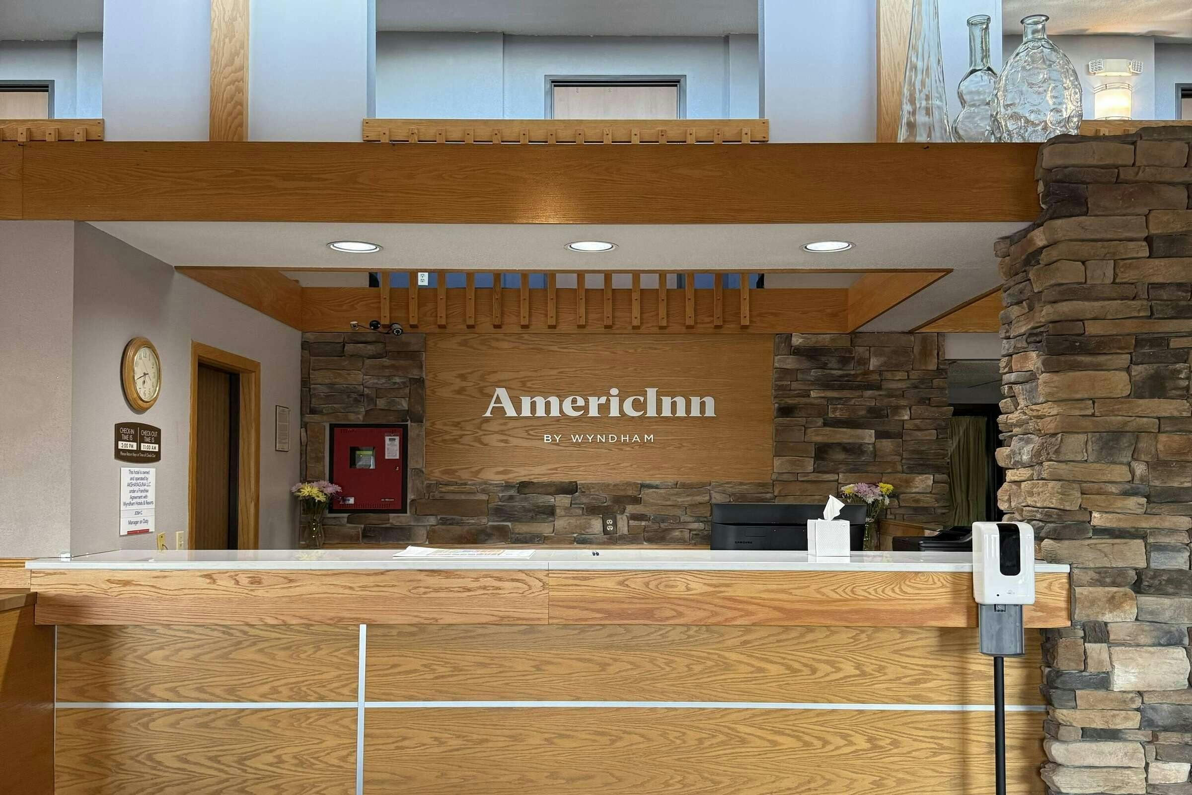 Hotel AmericInn Sioux Falls photo 2