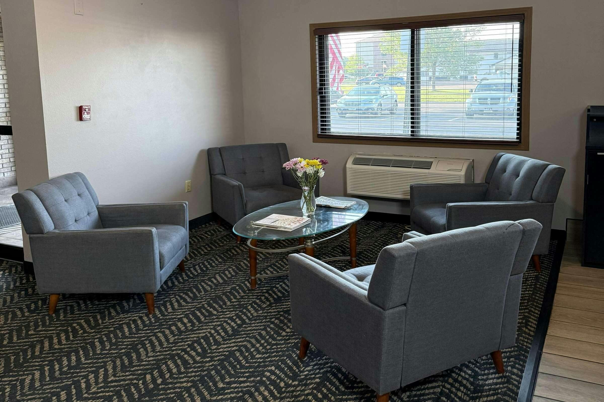 Hotel AmericInn Sioux Falls photo 4