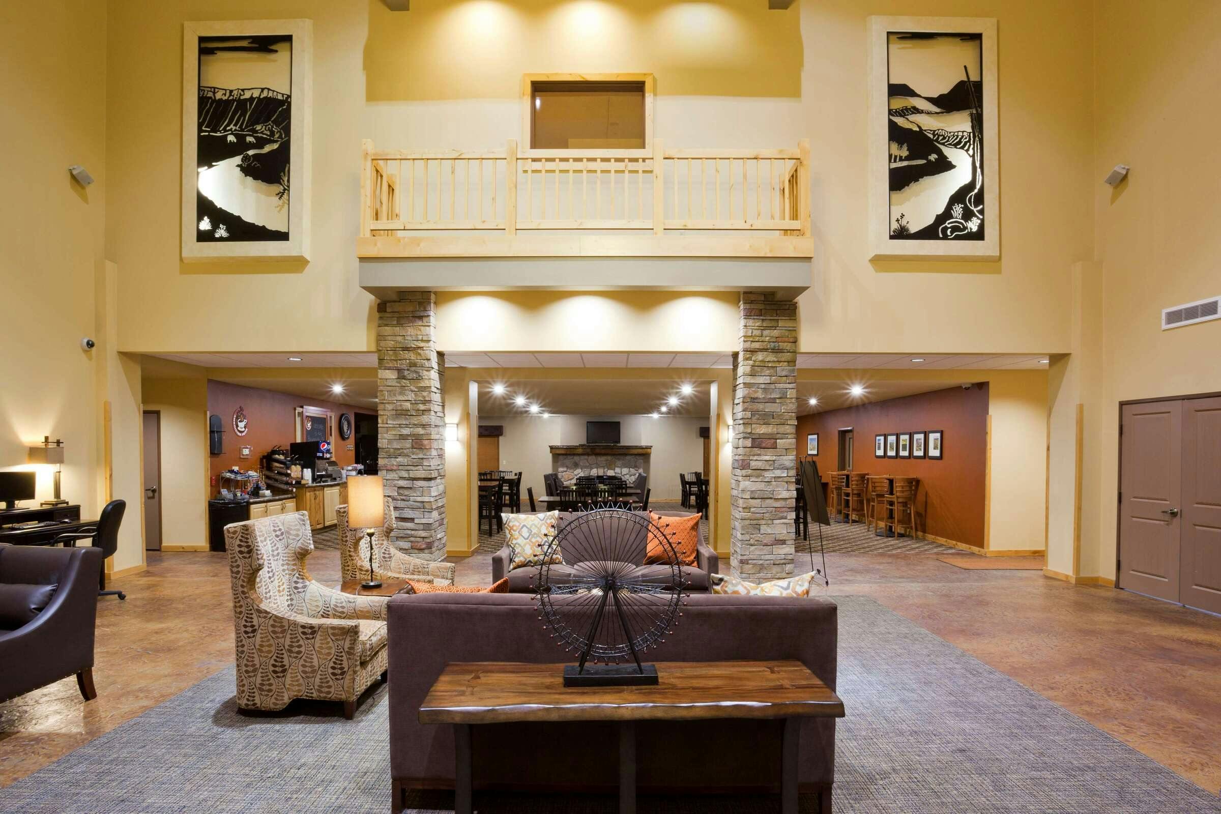 Hotel AmericInn Wyndham Fargo Medcl photo 3