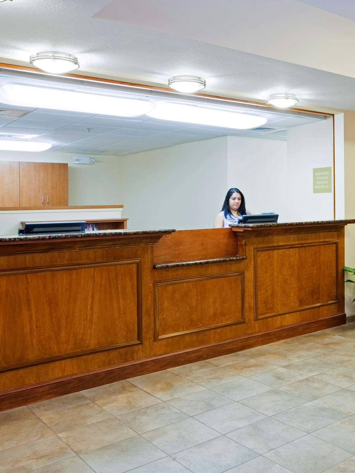 Hotel Candlewood Suites New Bern photo 4