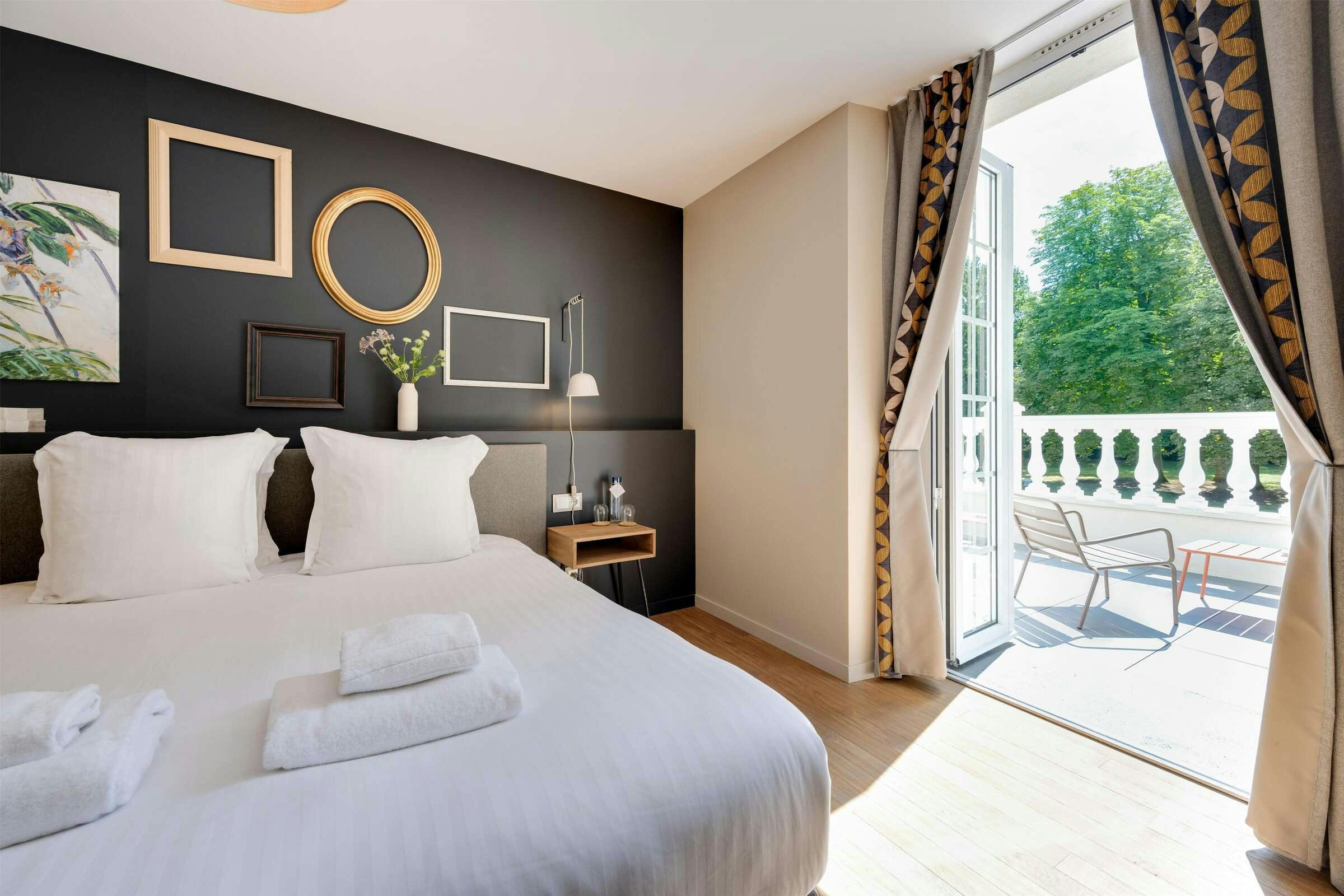 Hotel Les Demeures De Varennes, Bw Signature Collection photo 3