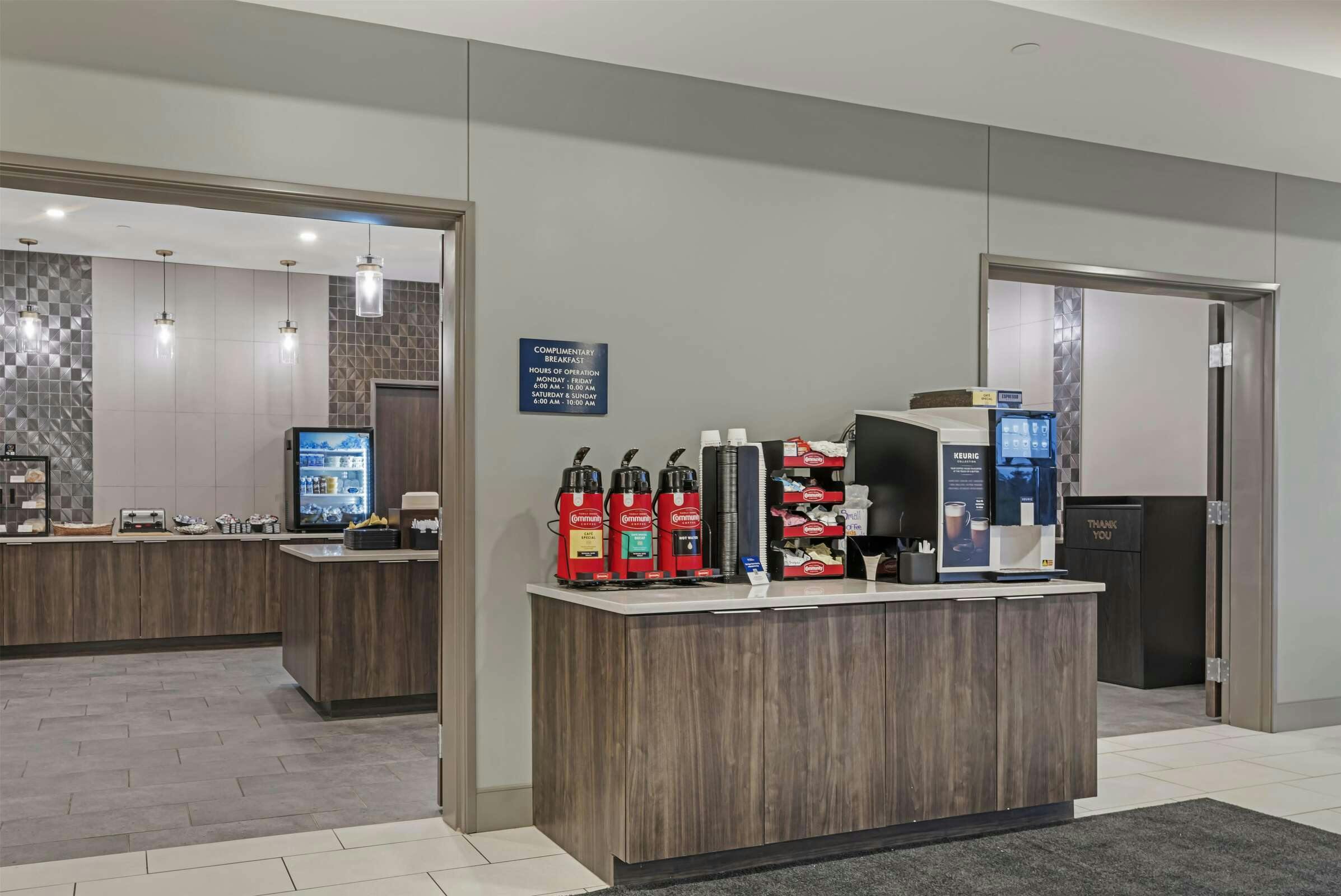 Hotel Best Western Plus Marquette Hotel & Suites photo 1