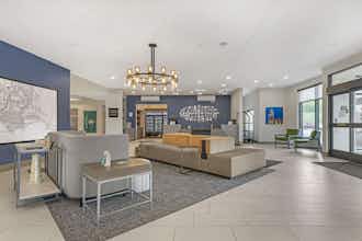Hotel Best Western Plus Marquette Hotel & Suites photo 5