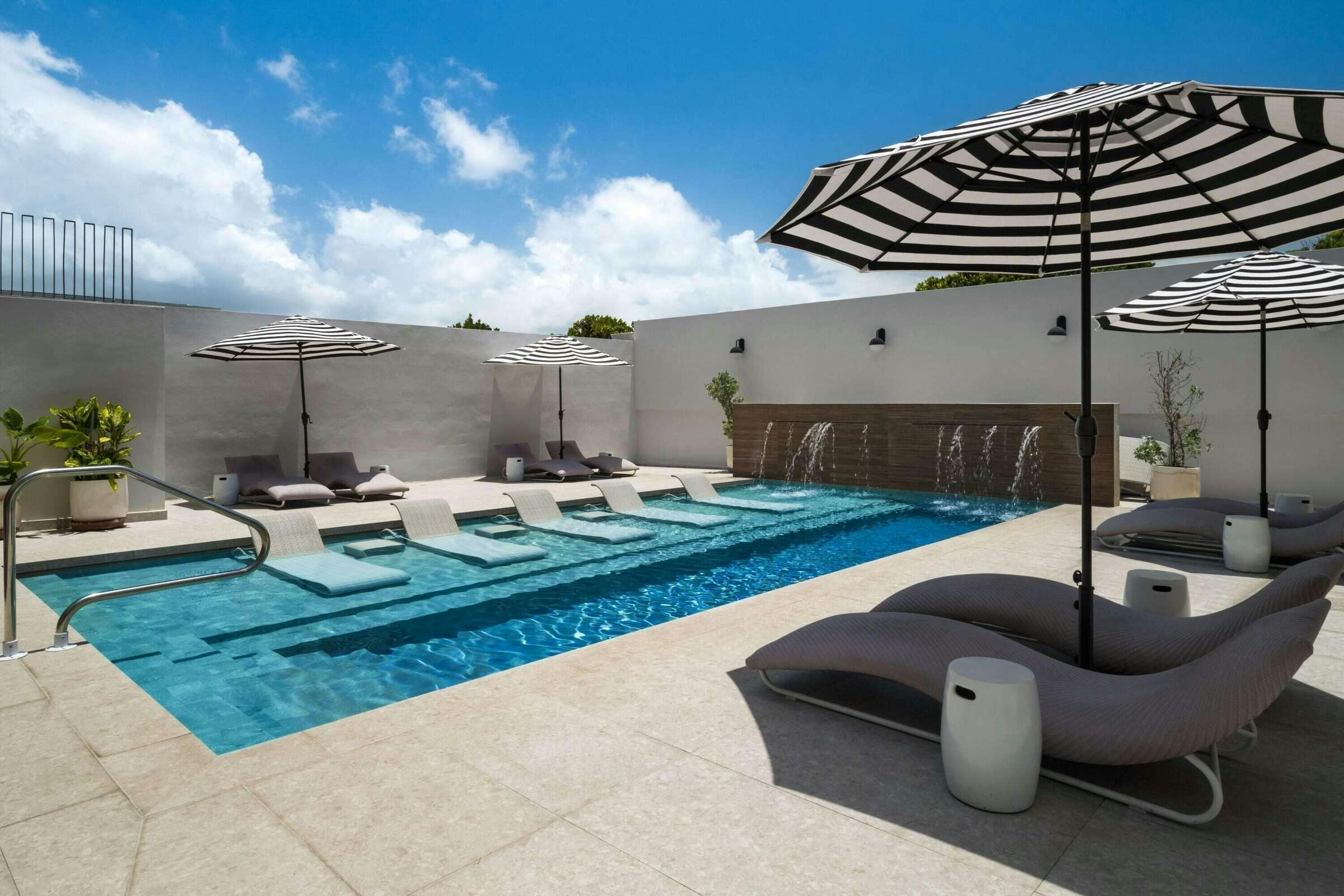 Hotel Bali Hotel Isla Verde photo 1