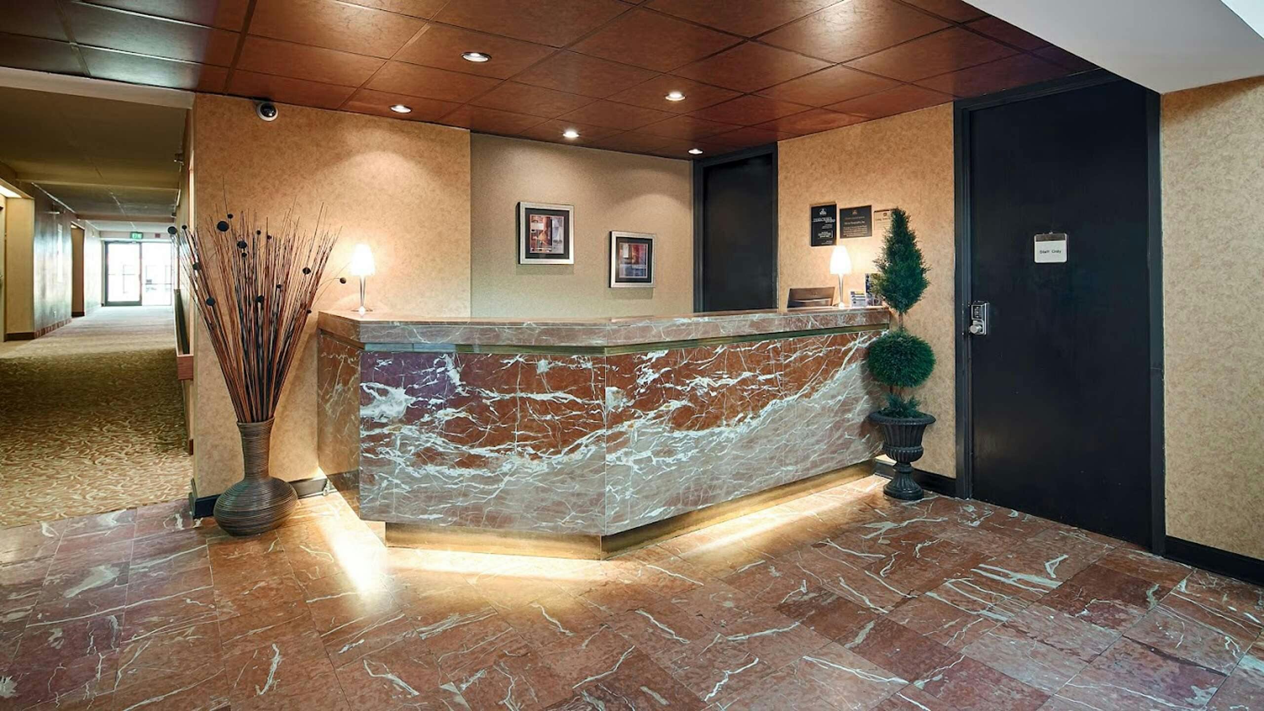 Hotel Sure Stay By Best Western Charlotte Matthews photo 2
