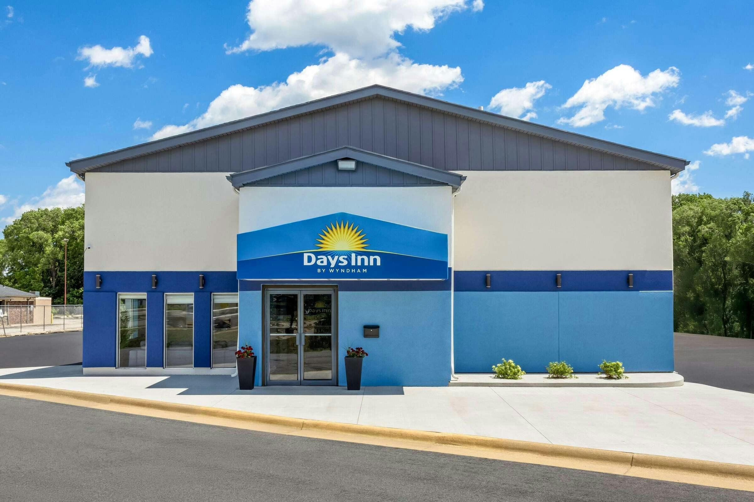 Days Inn La Crosse