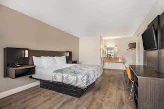 Hotel Travelodge Norfolk Airport photo 1