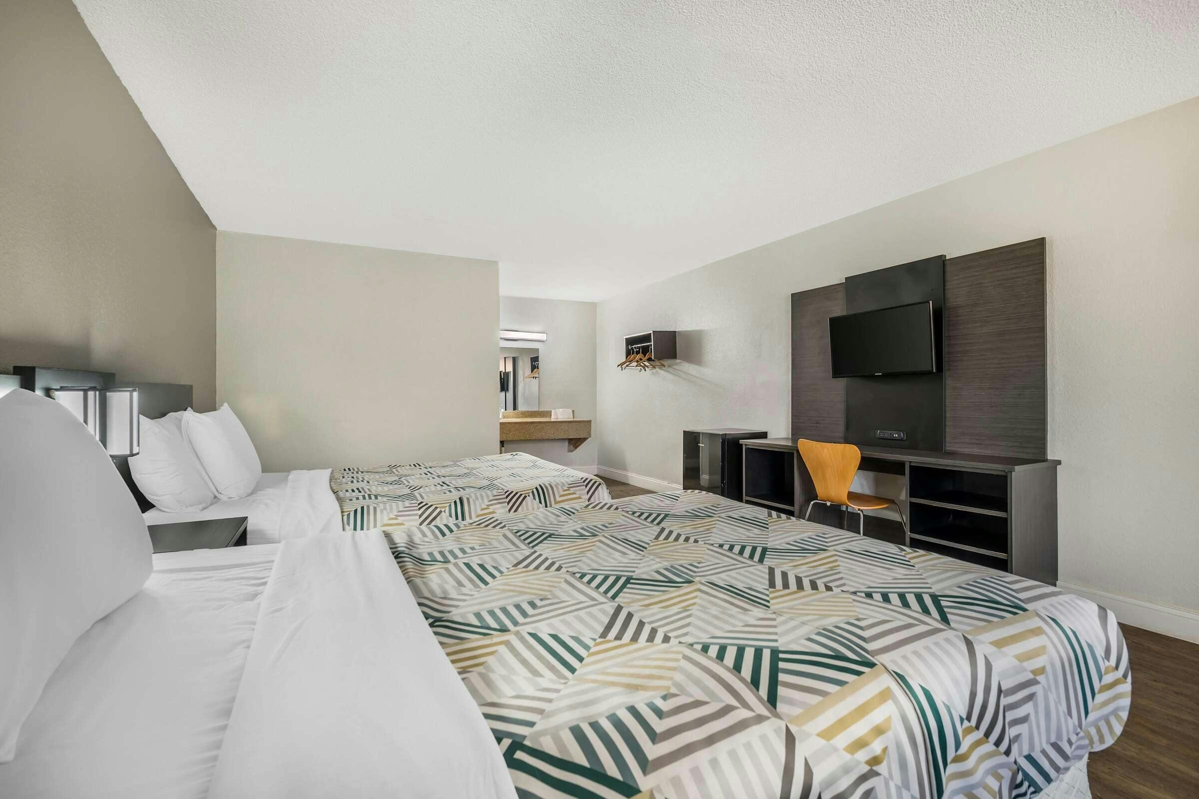 Hotel Travelodge Norfolk Airport photo 3