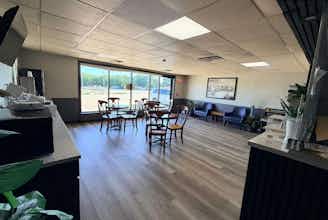 Hotel Super 8 Macomb IL photo 3