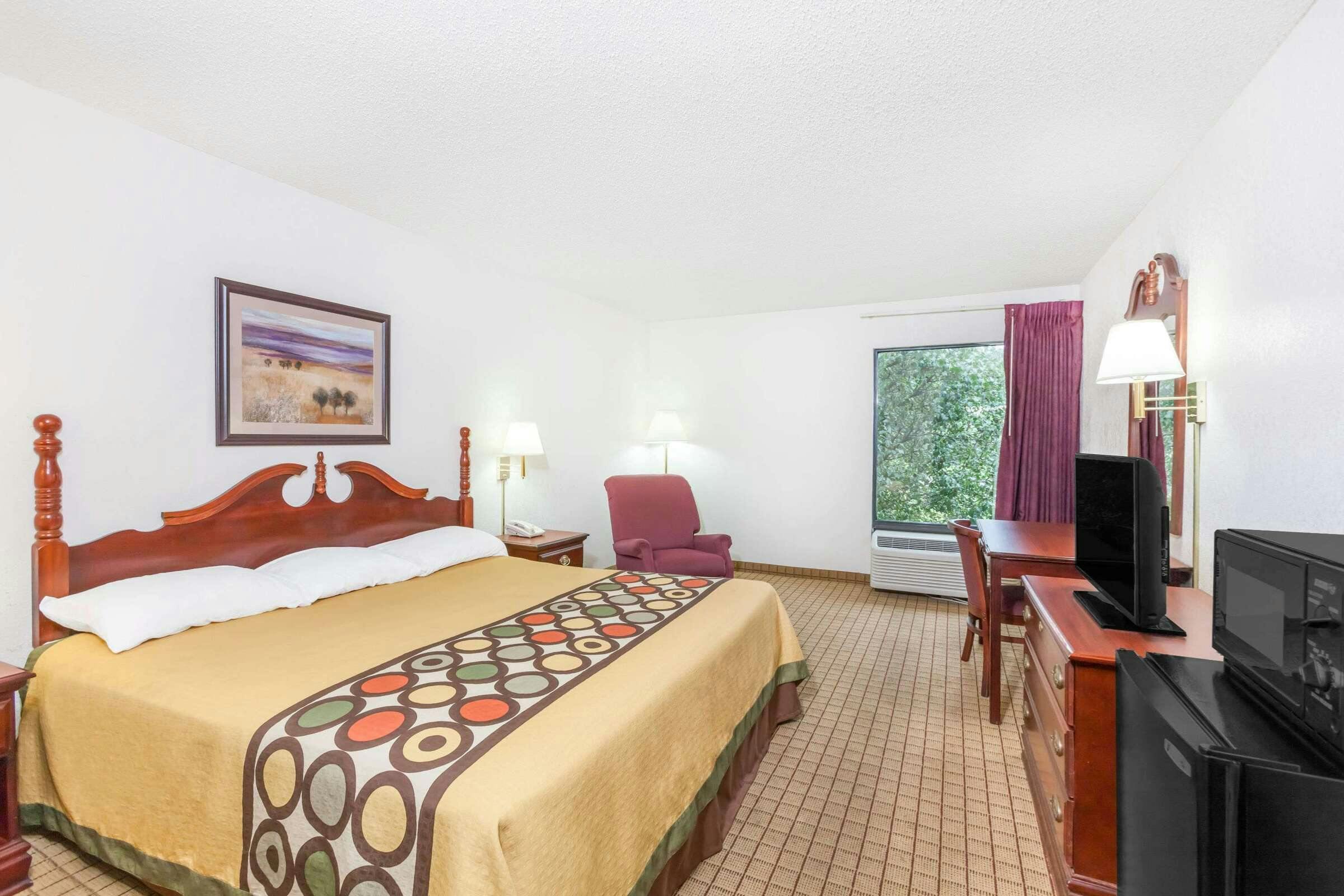 Hotel Super 8 Conway photo 5
