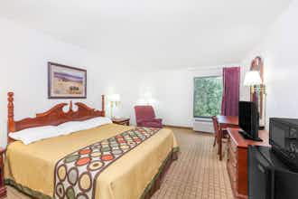 Hotel Super 8 Conway photo 5