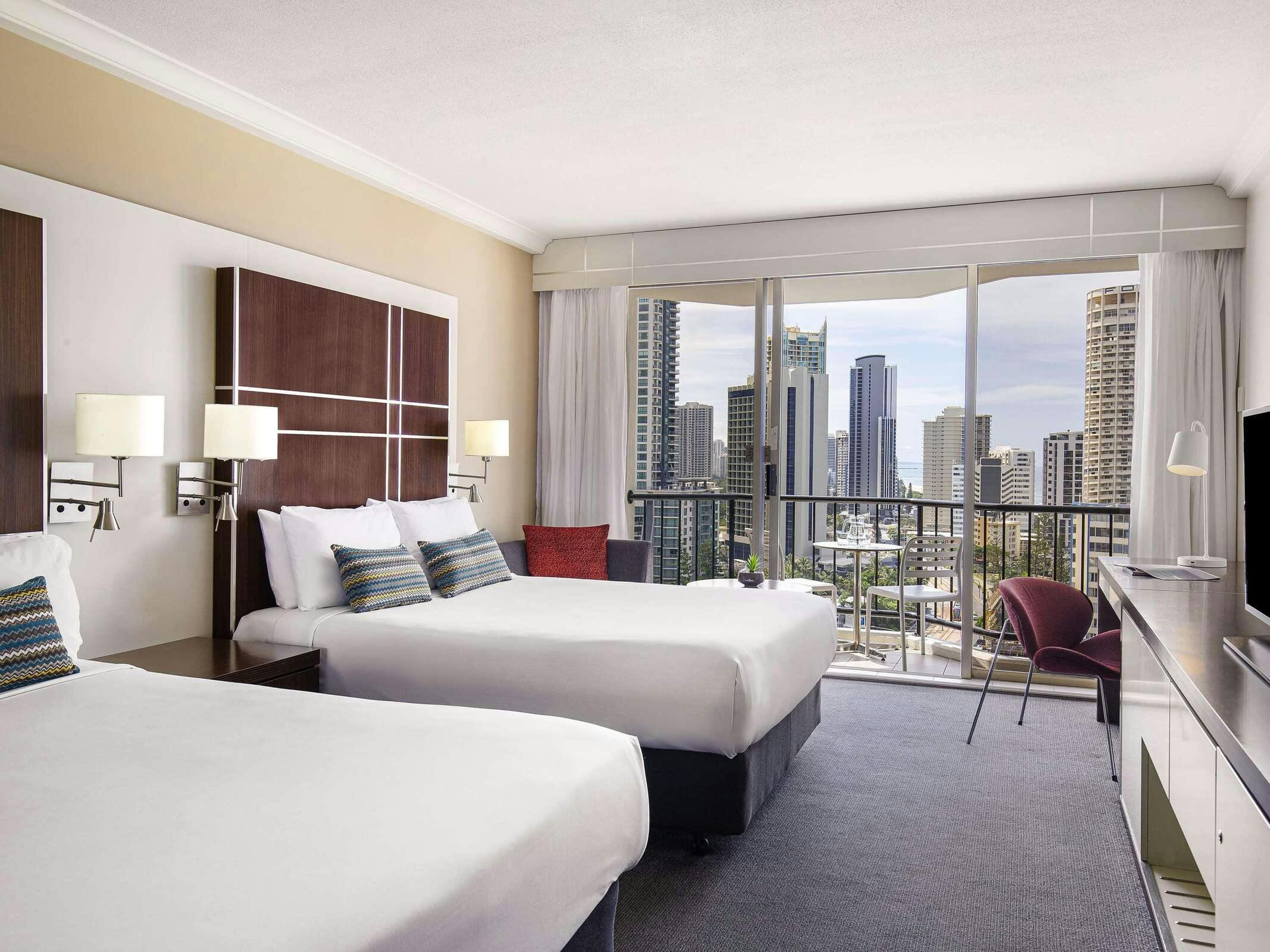 Hotel Mantra On View Surfers Paradise photo 2