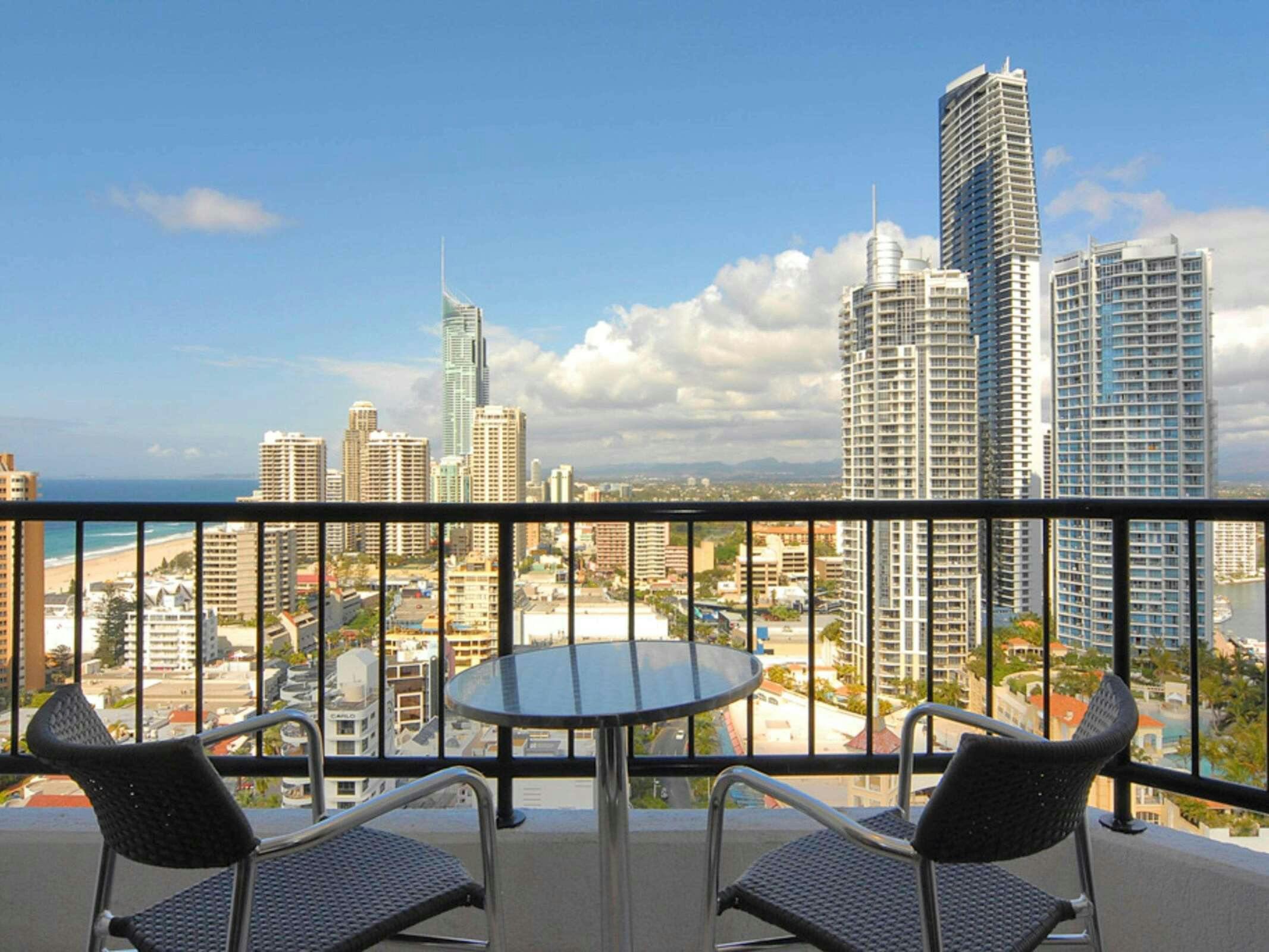 Hotel Mantra On View Surfers Paradise photo 3