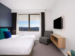 Hotel Mantra Mac Arthur Canberra photo 5