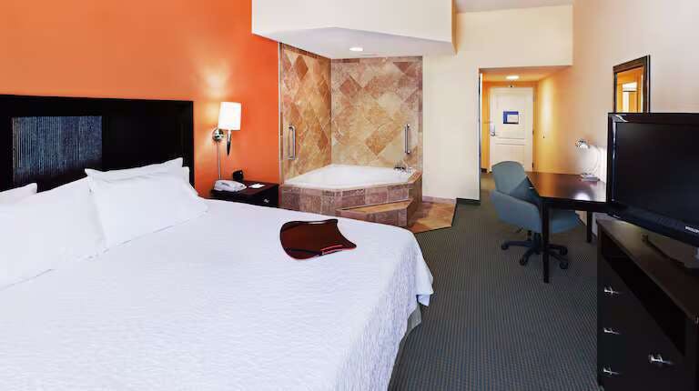 Hotel Hampton Inn & Suites Austin - Lakeway photo 2
