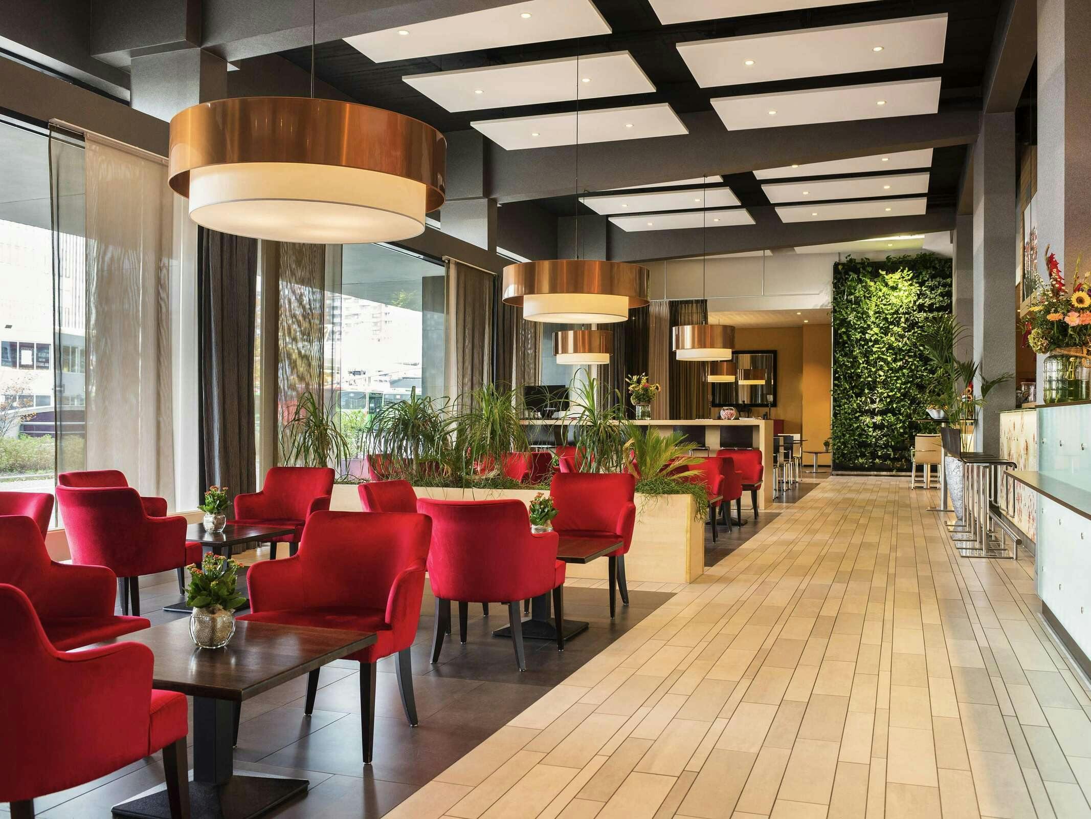 Hotel Ibis Leiden Centre photo 2