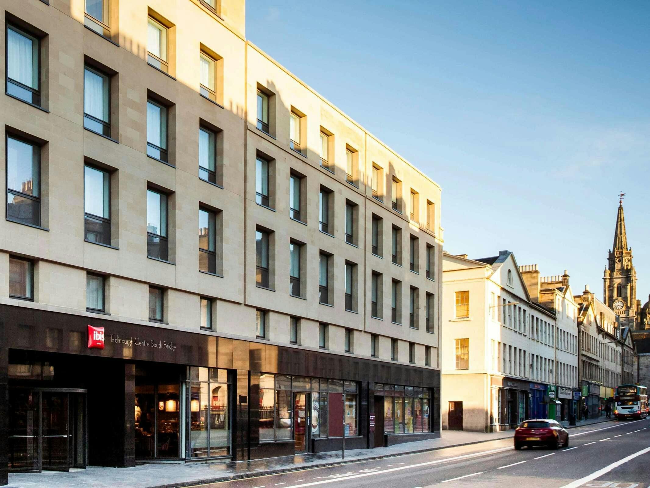Hotel ibis Edinburgh Centre South Bridge - Royal Mile photo 1