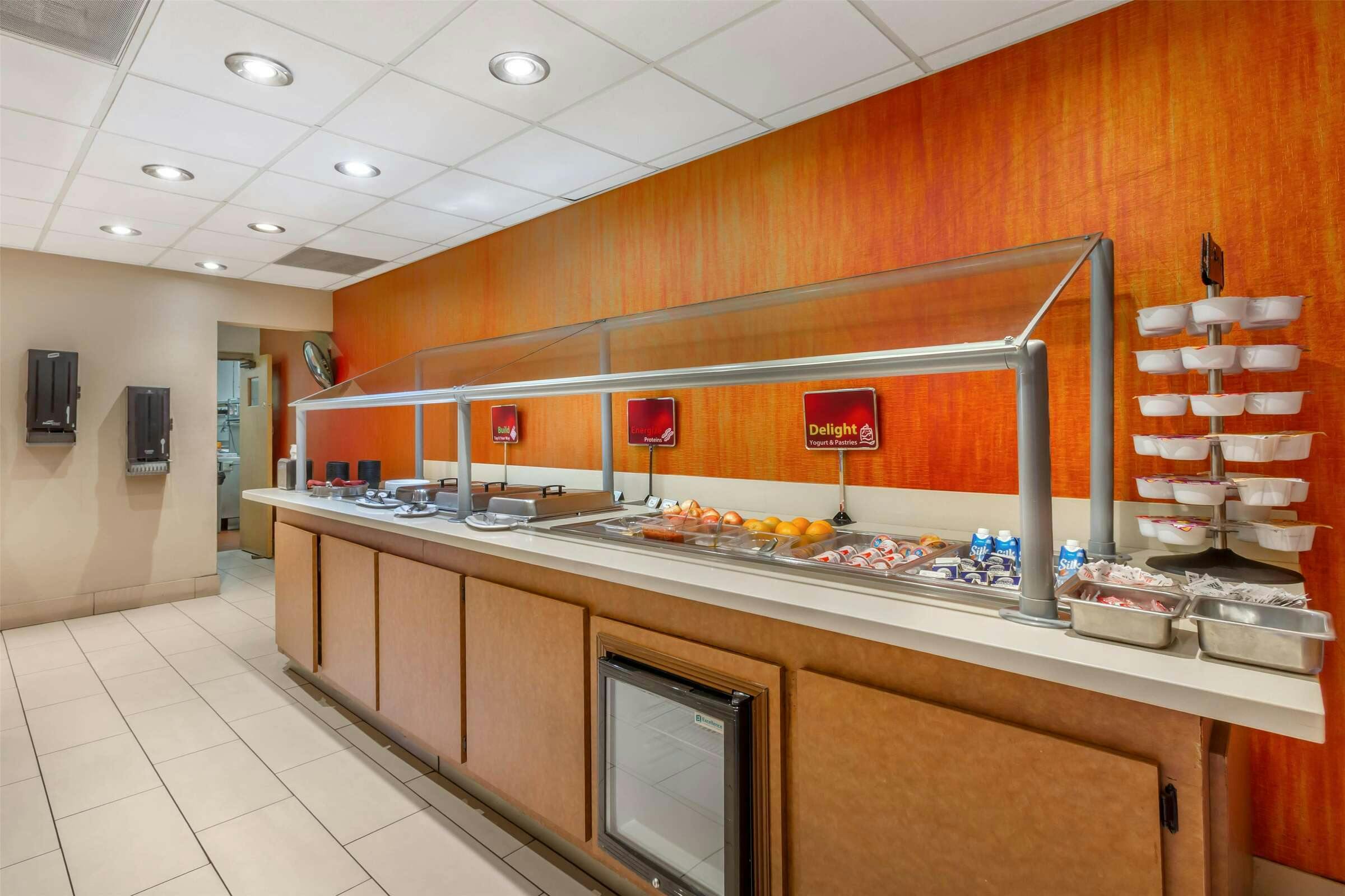 Hotel Best Western Plus Scottsdale Thunderbird Suites photo 2