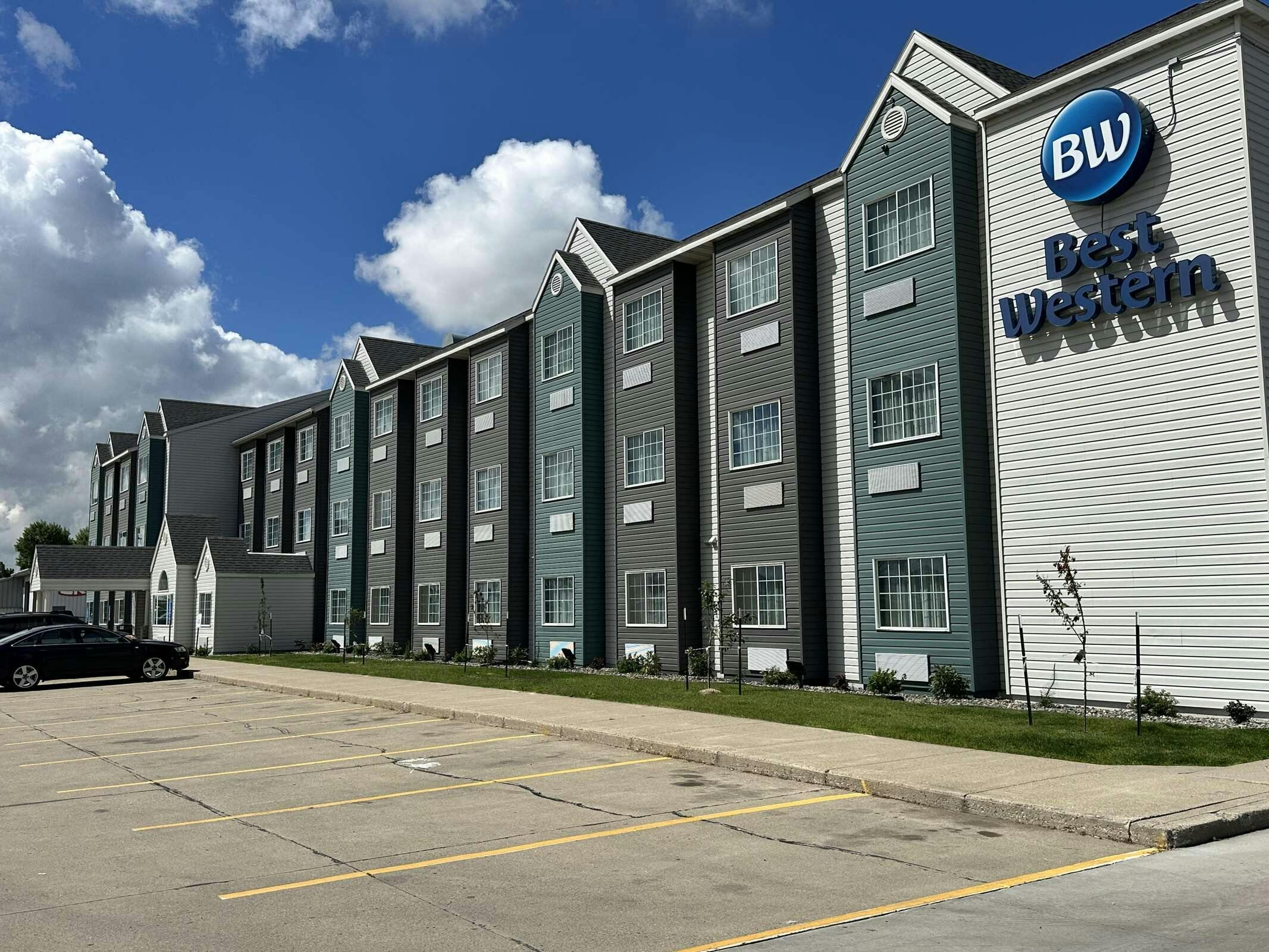 Hotel Best Western Red River Lodge Fargo Nd photo 3