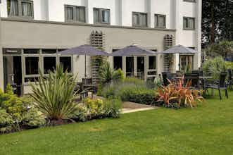 Hotel Best Western Plus Manchester Airport Wilmslow Pinewood Hotel photo 2